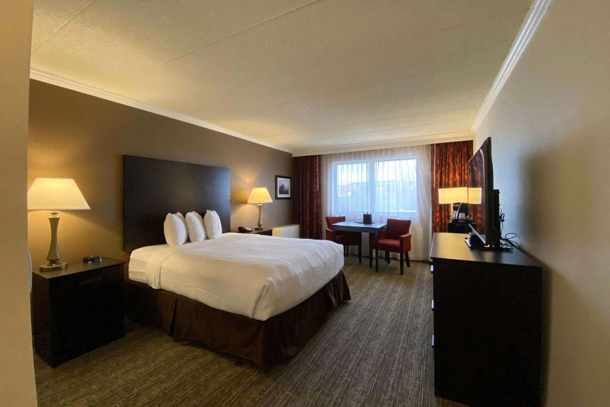Wyndham Minneapolis South Hotel