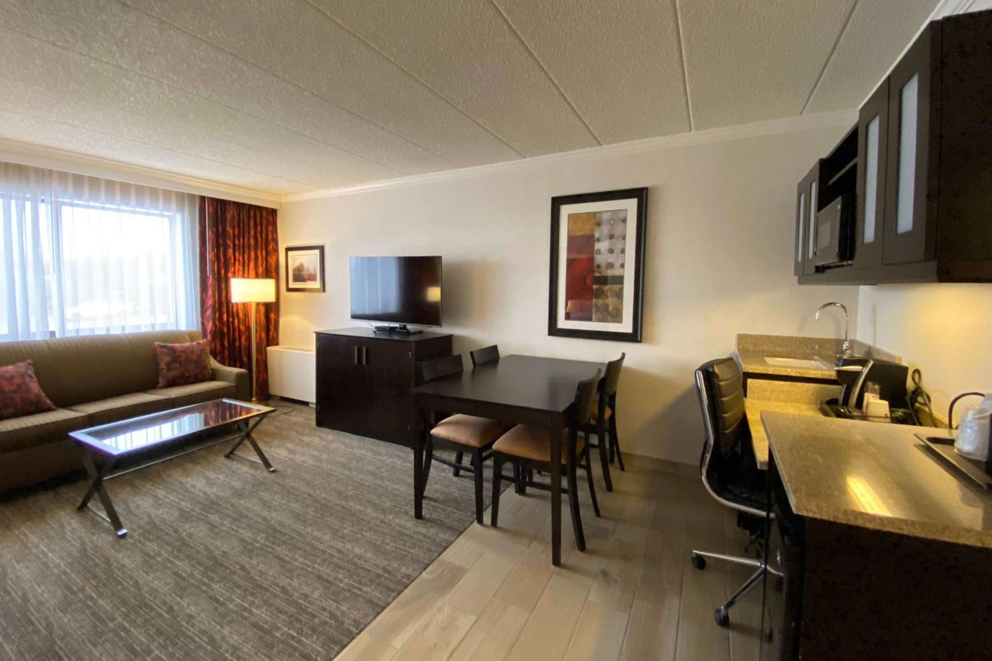Wyndham Minneapolis South Hotel 3*
